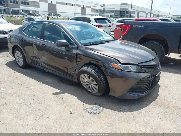 4T1B11HK3KU820274 2019 TOYOTA CAMRY - Image 1