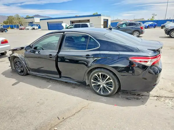 4T1B11HK3KU821036 2019 TOYOTA CAMRY - Image 2