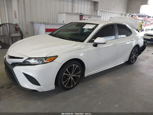 4T1B11HK3KU824373 2019 TOYOTA CAMRY - Image 2