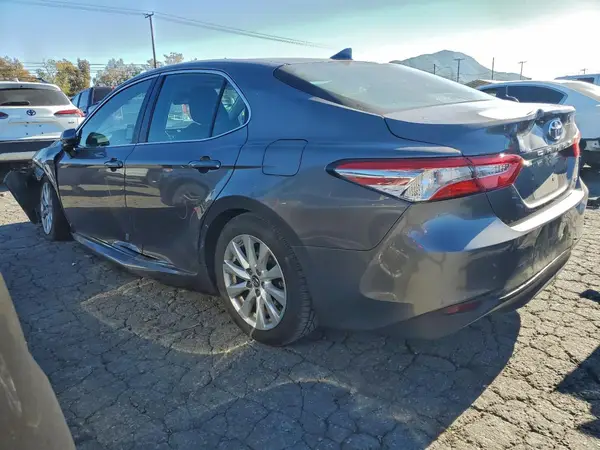 4T1B11HK3KU825054 2019 TOYOTA CAMRY - Image 2