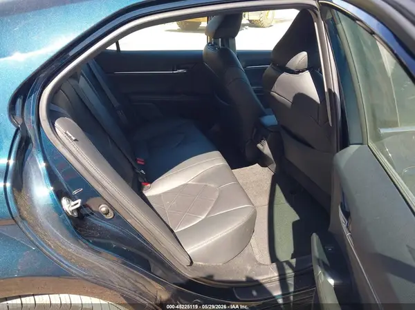 4T1B11HK3KU828648 2019 TOYOTA CAMRY - Image 8