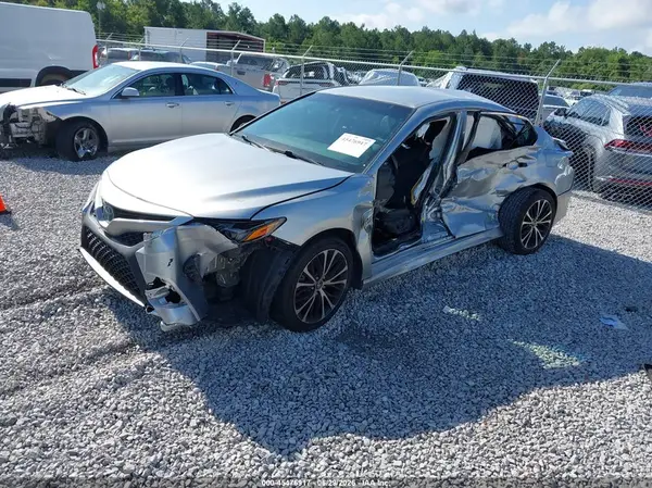 4T1B11HK3KU830948 2019 TOYOTA CAMRY - Image 2
