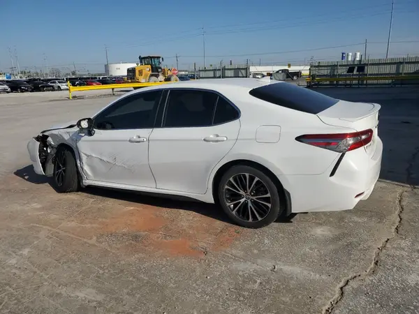 4T1B11HK3KU832439 2019 TOYOTA CAMRY - Image 2