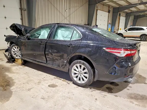 4T1B11HK3KU833333 2019 TOYOTA CAMRY - Image 2
