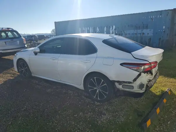 4T1B11HK3KU839973 2019 TOYOTA CAMRY - Image 2