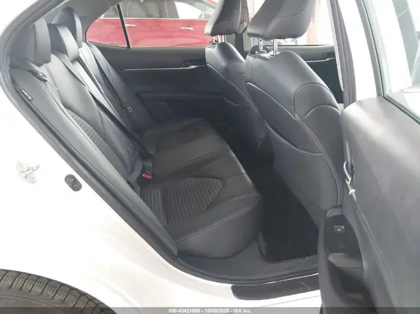 4T1B11HK3KU847698 2019 TOYOTA CAMRY - Image 8