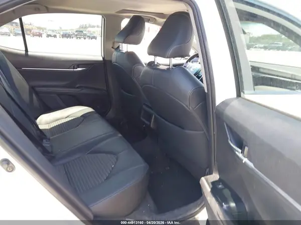 4T1B11HK3KU854263 2019 TOYOTA CAMRY - Image 8