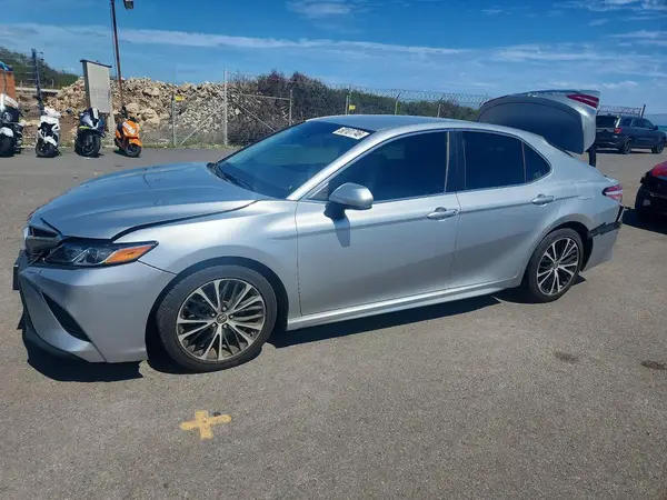 4T1B11HK4JU001241 2018 TOYOTA CAMRY - Image 1