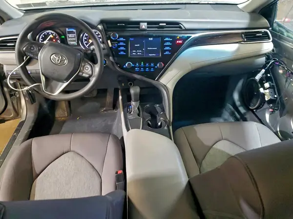 4T1B11HK4JU005161 2018 TOYOTA CAMRY - Image 8
