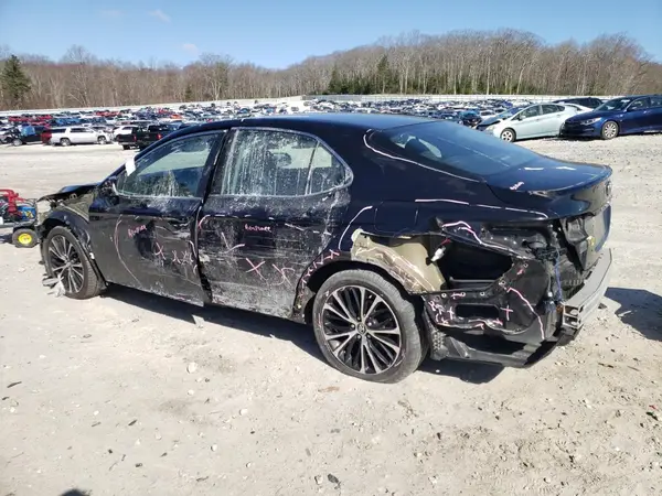4T1B11HK4JU006908 2018 TOYOTA CAMRY - Image 2