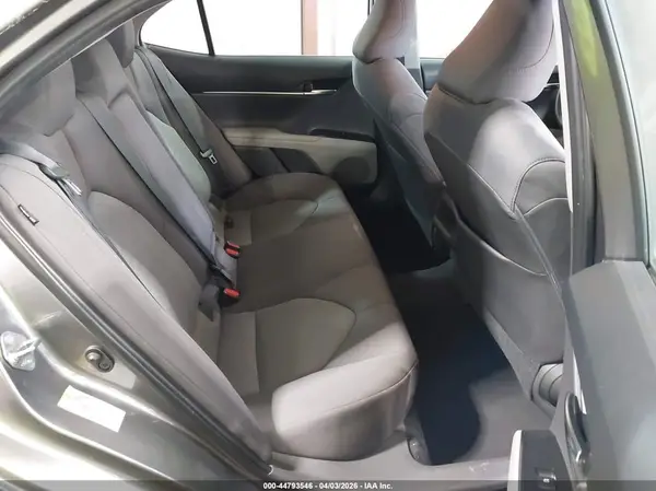 4T1B11HK4JU009808 2018 TOYOTA CAMRY - Image 8