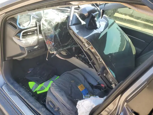 4T1B11HK4JU012692 2018 TOYOTA CAMRY - Image 8