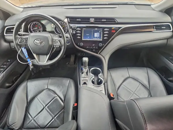 4T1B11HK4JU013082 2018 TOYOTA CAMRY - Image 8