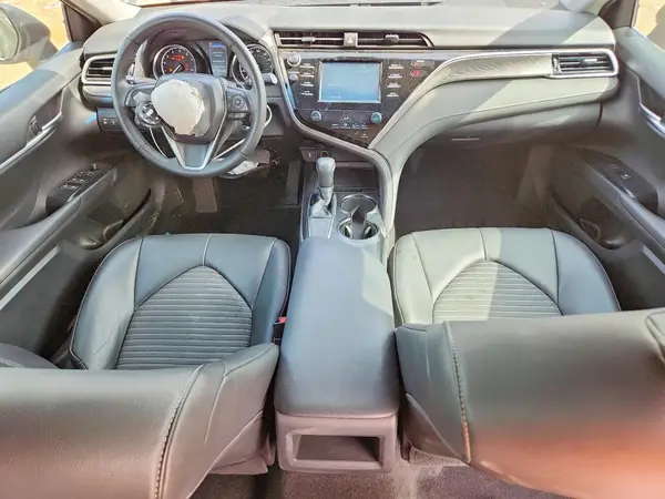 4T1B11HK4JU013485 2018 TOYOTA CAMRY - Image 8