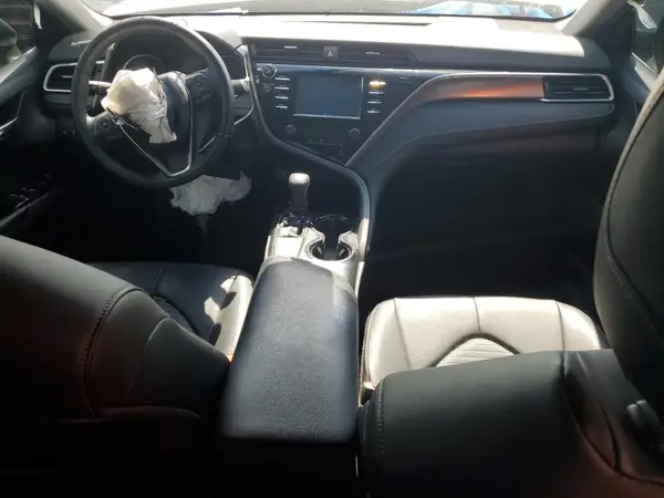 4T1B11HK4JU018928 2018 TOYOTA CAMRY - Image 8