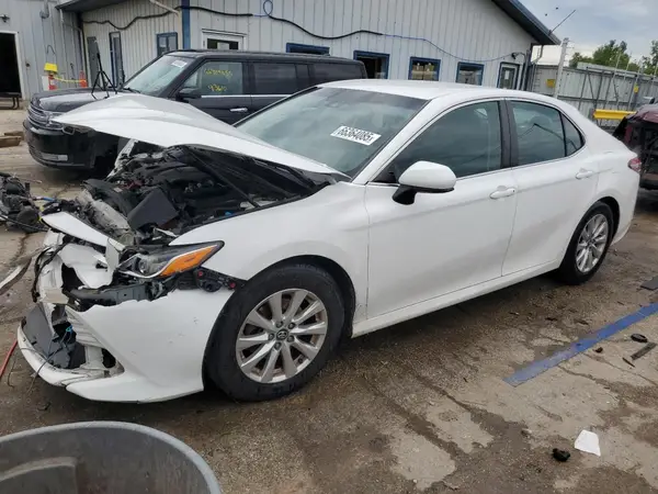 4T1B11HK4JU019688 2018 TOYOTA CAMRY - Image 1