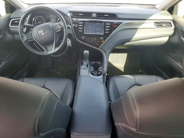 4T1B11HK4JU019724 2018 TOYOTA CAMRY - Image 8