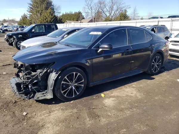 4T1B11HK4JU021490 2018 TOYOTA CAMRY - Image 1