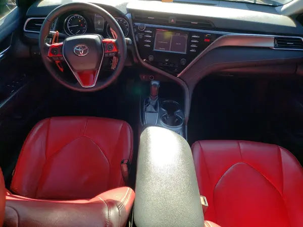 4T1B11HK4JU021490 2018 TOYOTA CAMRY - Image 8