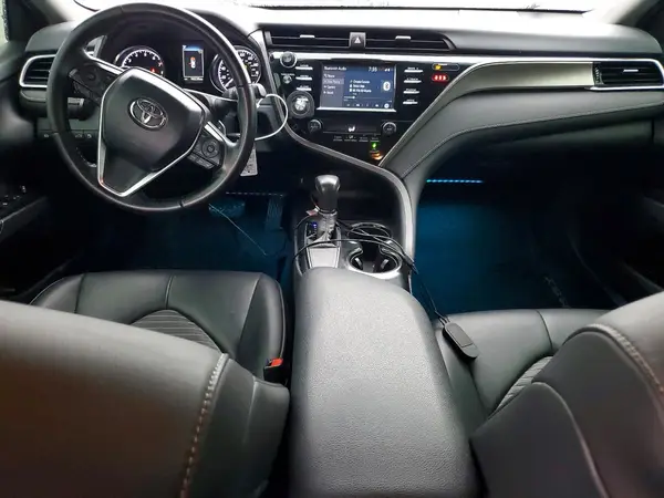 4T1B11HK4JU028035 2018 TOYOTA CAMRY - Image 8
