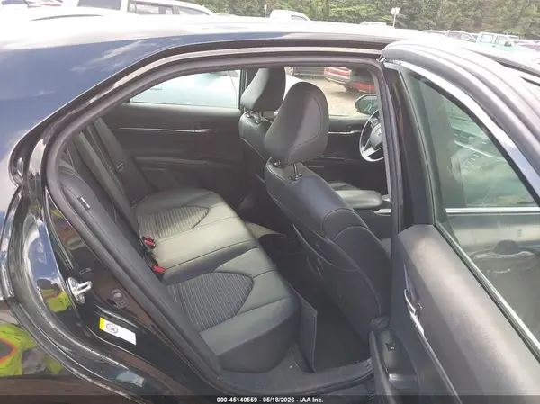 4T1B11HK4JU037074 2018 TOYOTA CAMRY - Image 8