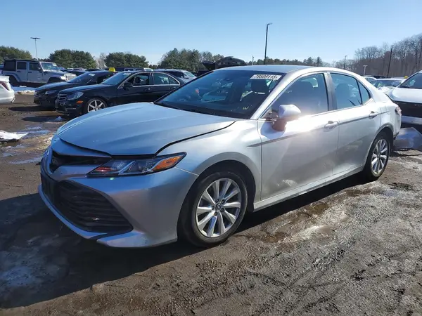 4T1B11HK4JU037754 2018 TOYOTA CAMRY - Image 1