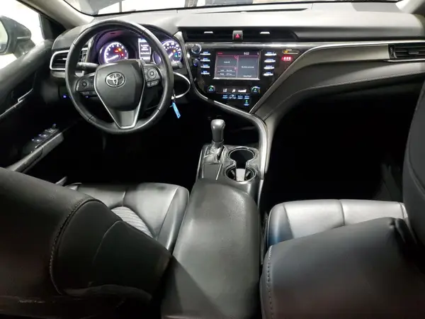 4T1B11HK4JU038032 2018 TOYOTA CAMRY - Image 8