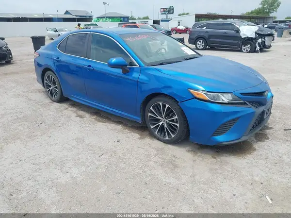 4T1B11HK4JU039357 2018 TOYOTA CAMRY - Image 1