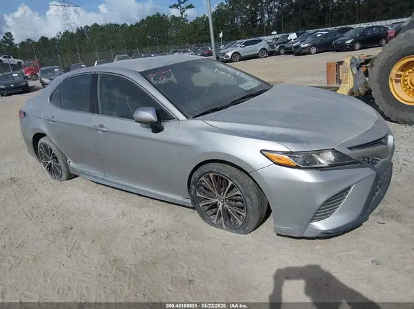 4T1B11HK4JU039763 2018 TOYOTA CAMRY - Image 1