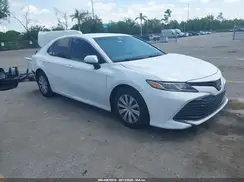 4T1B11HK4JU042484 2018 TOYOTA CAMRY