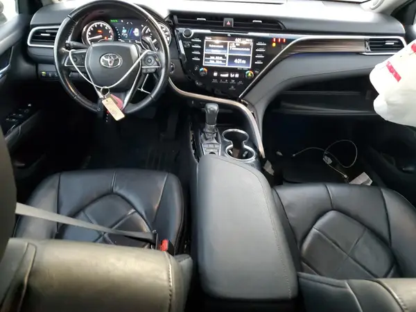 4T1B11HK4JU045093 2018 TOYOTA CAMRY - Image 8