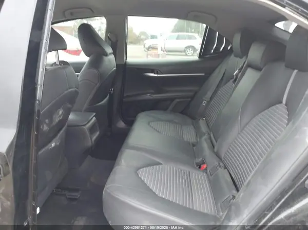 4T1B11HK4JU050665 2018 TOYOTA CAMRY - Image 8