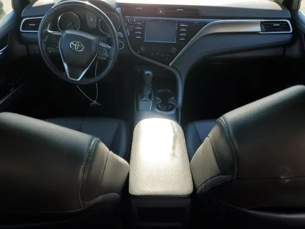 4T1B11HK4JU051928 2018 TOYOTA CAMRY - Image 8
