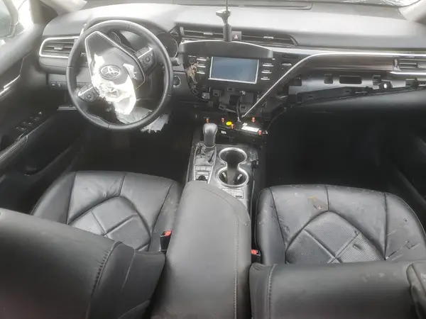 4T1B11HK4JU052044 2018 TOYOTA CAMRY - Image 8