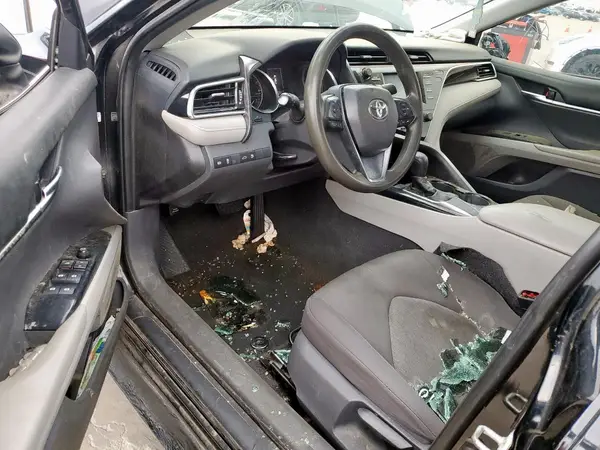 4T1B11HK4JU054831 2018 TOYOTA CAMRY - Image 8