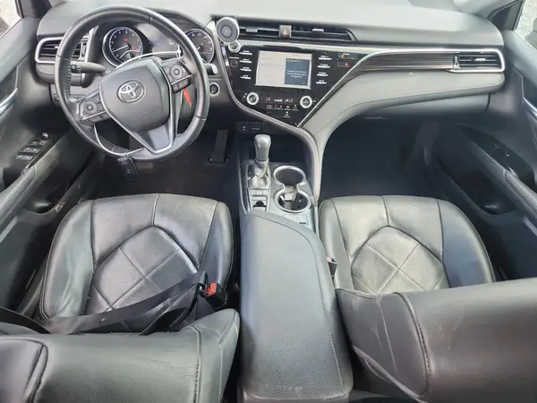 4T1B11HK4JU061195 2018 TOYOTA CAMRY - Image 8