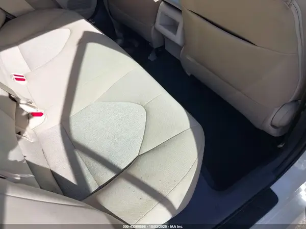 4T1B11HK4JU061956 2018 TOYOTA CAMRY - Image 8
