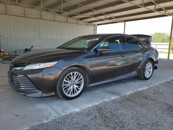 4T1B11HK4JU065537 2018 TOYOTA CAMRY - Image 1