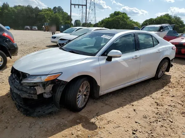 4T1B11HK4JU065747 2018 TOYOTA CAMRY - Image 1