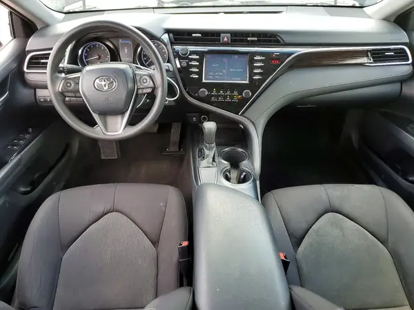 4T1B11HK4JU070348 2018 TOYOTA CAMRY - Image 8