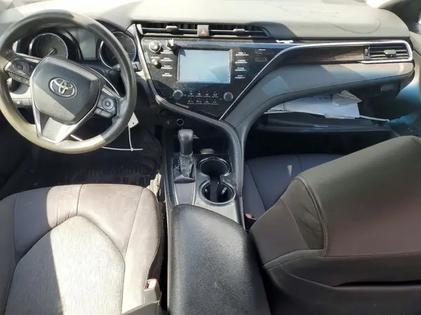 4T1B11HK4JU070429 2018 TOYOTA CAMRY - Image 8