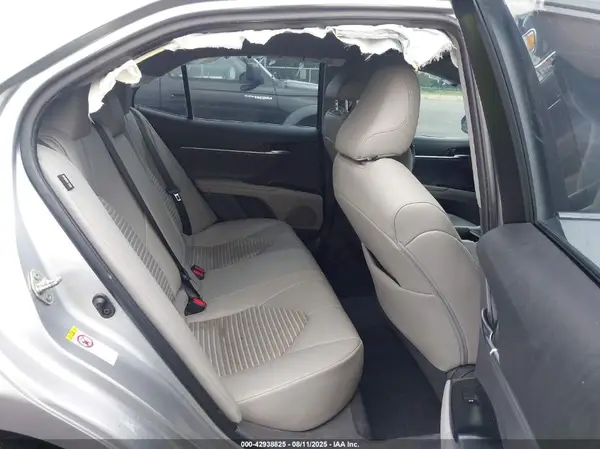 4T1B11HK4JU076313 2018 TOYOTA CAMRY - Image 8