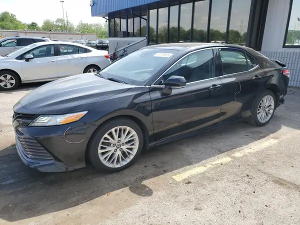 4T1B11HK4JU077431 2018 TOYOTA CAMRY - Image 1