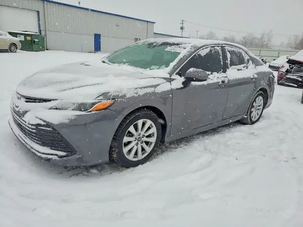 4T1B11HK4JU082290 2018 TOYOTA CAMRY - Image 1