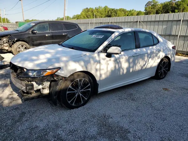4T1B11HK4JU083116 2018 TOYOTA CAMRY - Image 1