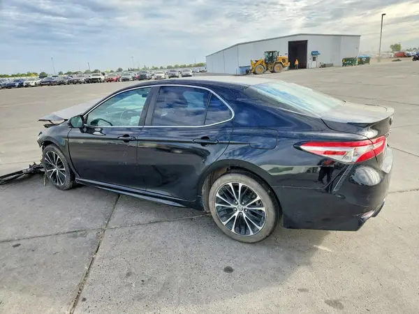 2018 TOYOTA CAMRY COPART lot 60826466 auction photo 2