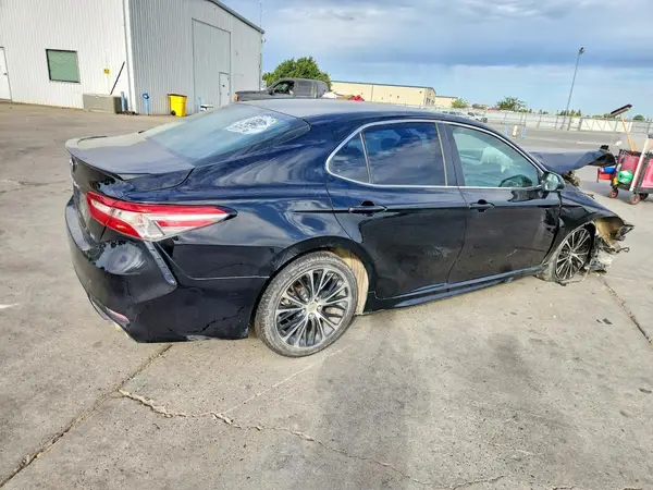 2018 TOYOTA CAMRY COPART lot 60826466 auction photo 3