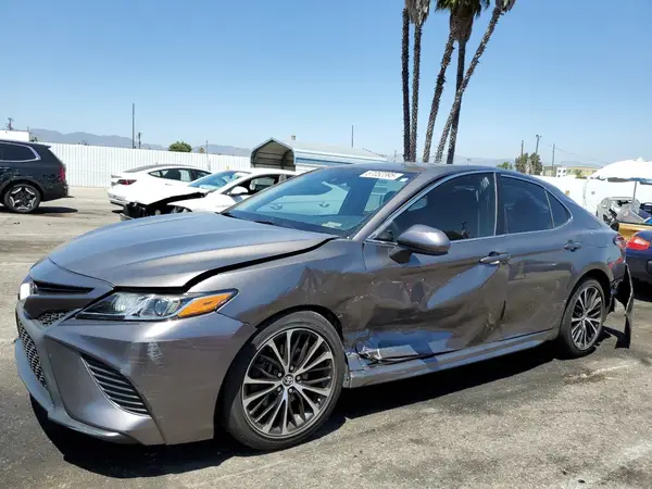 4T1B11HK4JU085125 2018 TOYOTA CAMRY - Image 1