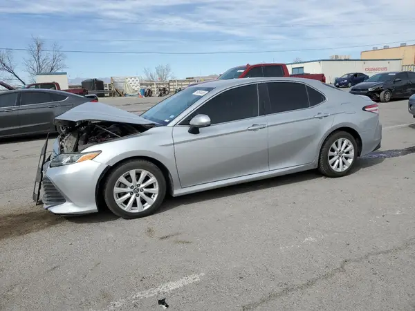 4T1B11HK4JU089529 2018 TOYOTA CAMRY - Image 1