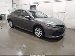 4T1B11HK4JU090681 2018 TOYOTA CAMRY